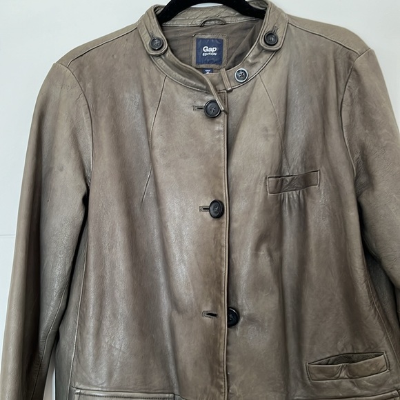 Leather jacket - Picture 2 of 8